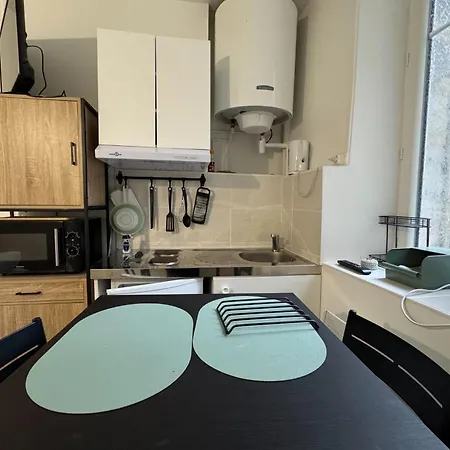 Charming In The Center Apartment